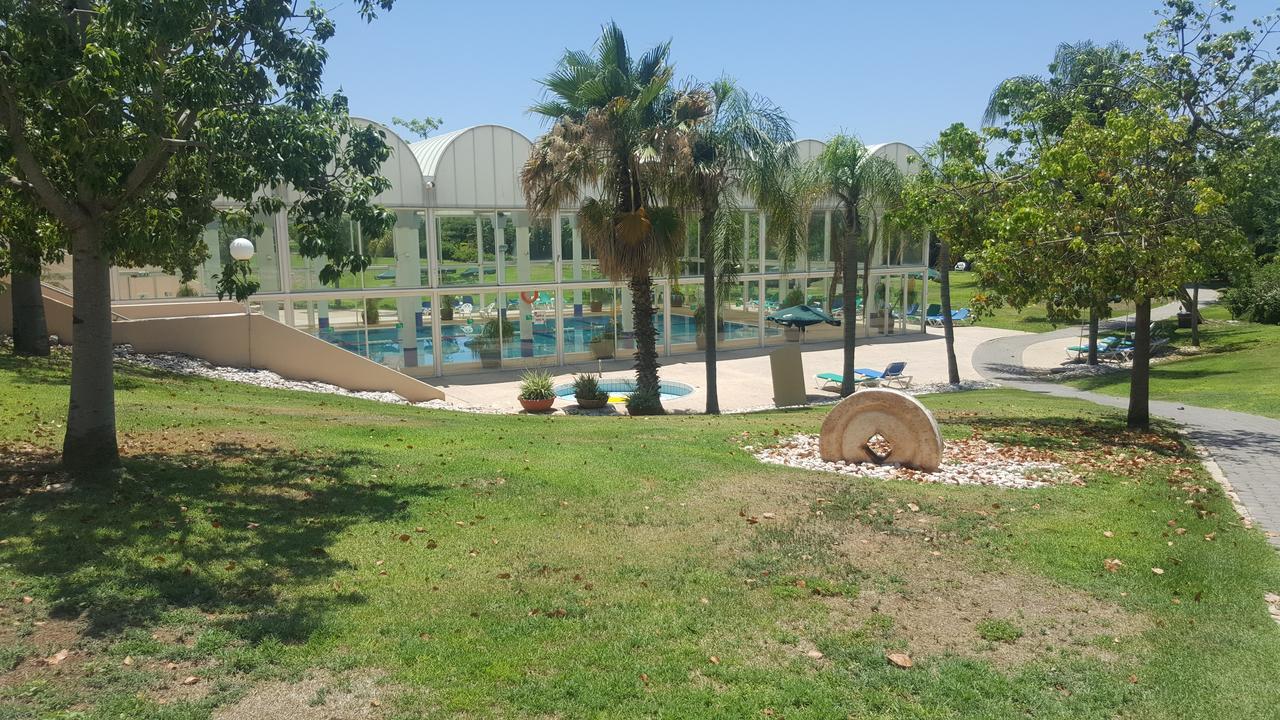 Neot Golf Caesarea Garden Apartment Exterior photo